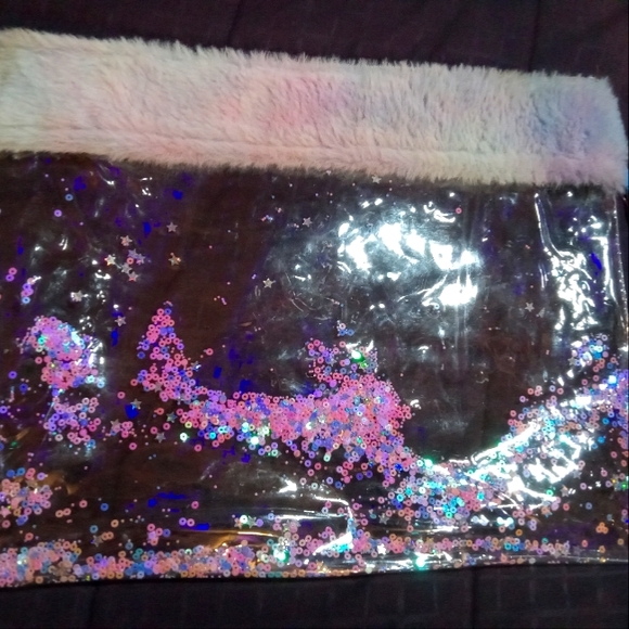 Pencil bag - Picture 2 of 4